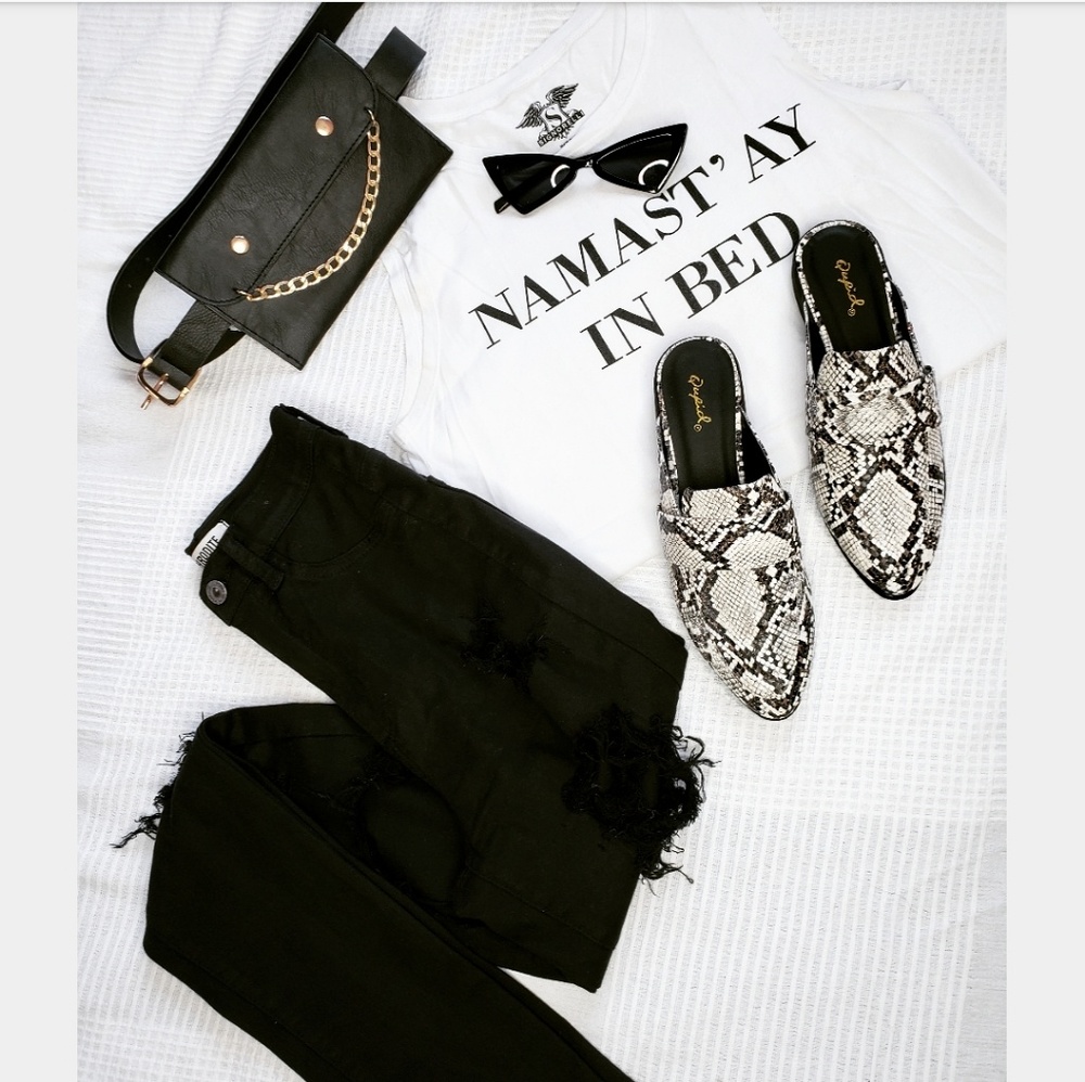 🆕️//The Ryan// snake mule flat - Picture 7 of 7